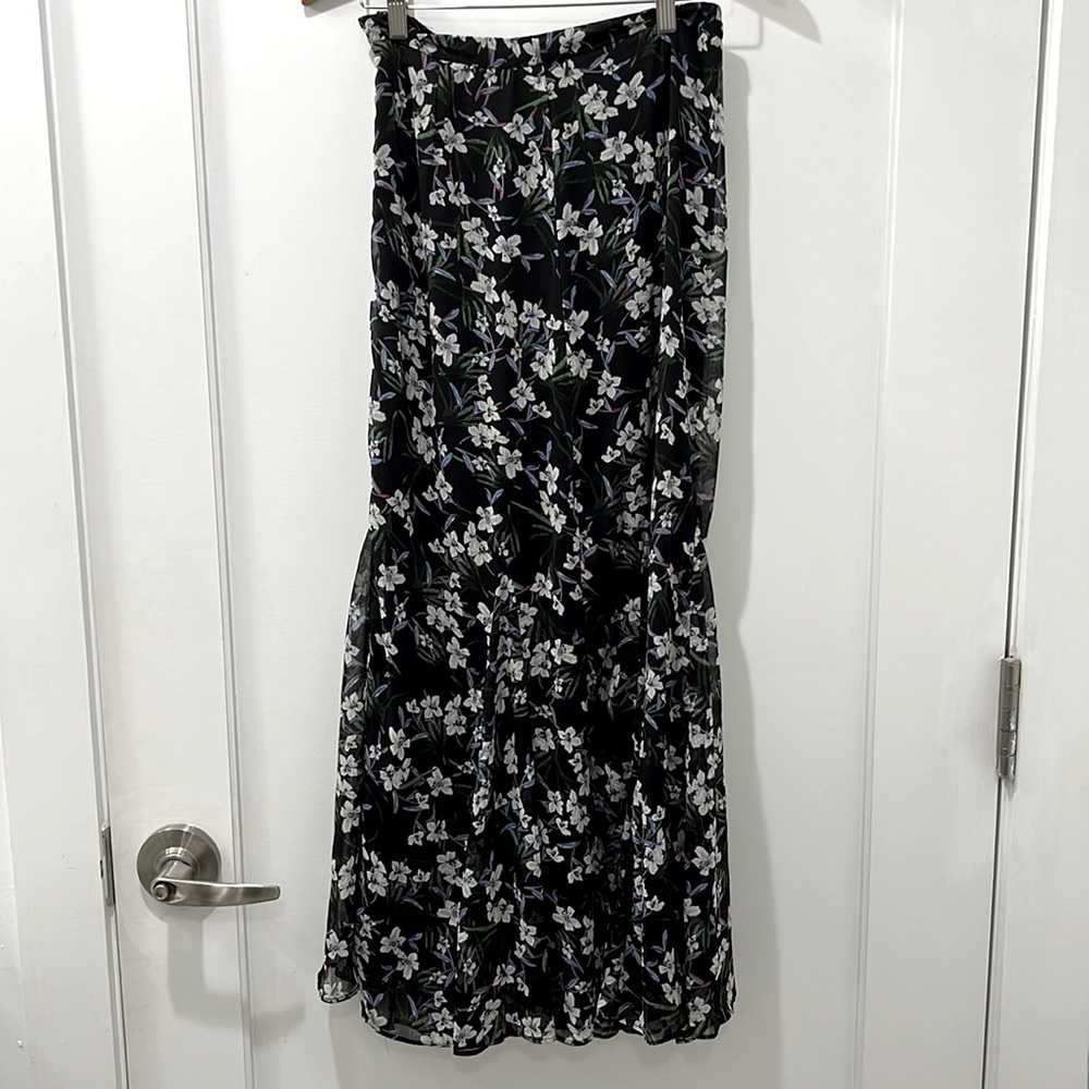 Flower Print Long Skirt in Size S or XS
